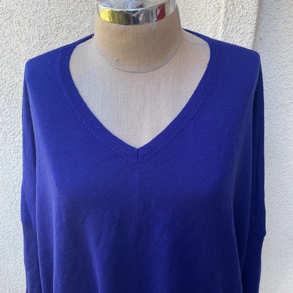 Eileen Fisher from Neiman’s gorgeous blue merino wool blend oversized sweater. - Picture 4 of 12